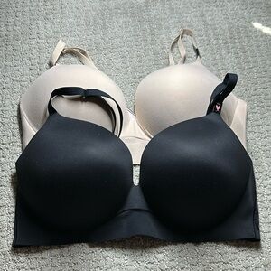 2 NWT Incredible Padded No Wire Bras